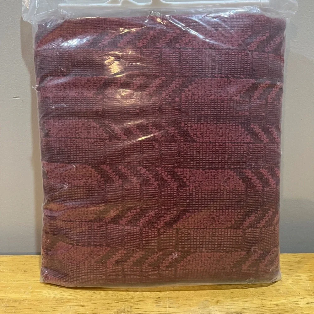 Beacon Looms Variations 5 Piece Curtain Set‎ Burgundy 60x81 Valance Panels 4390